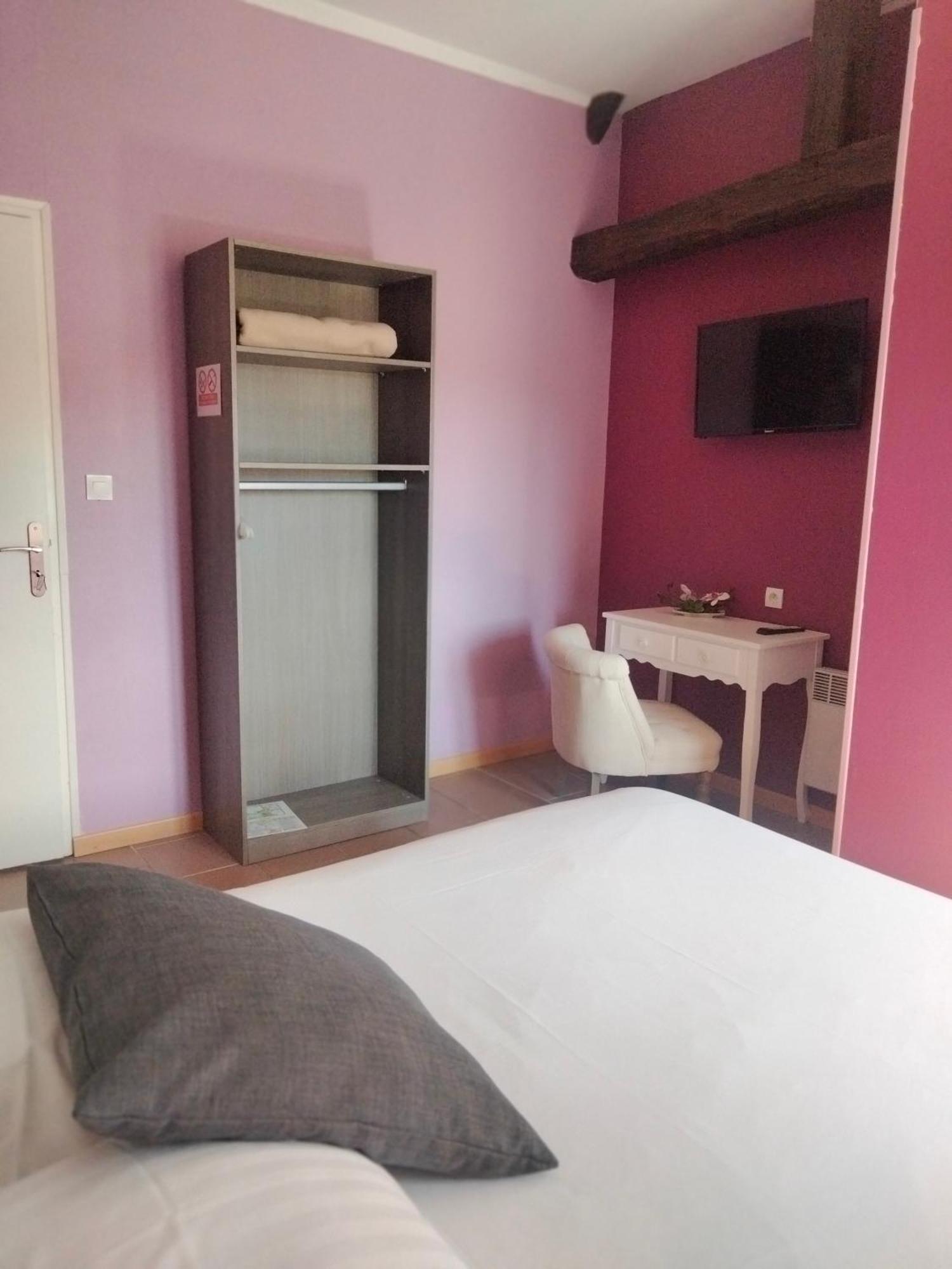 Gite & Chambre D'Hotes Du Moulin Villa Brûlon Esterno foto